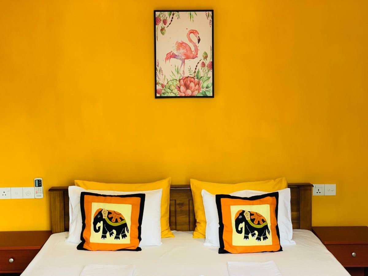 Sam'S Guest House Unawatuna Exterior foto